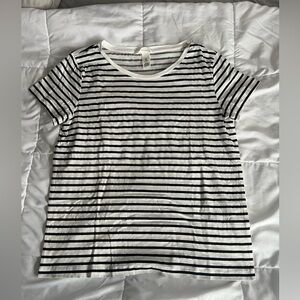 H&M white striped short sleeve shirt